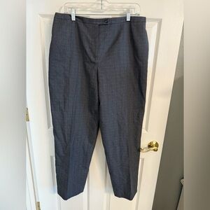 Harve Benard Women's Gray Trousers